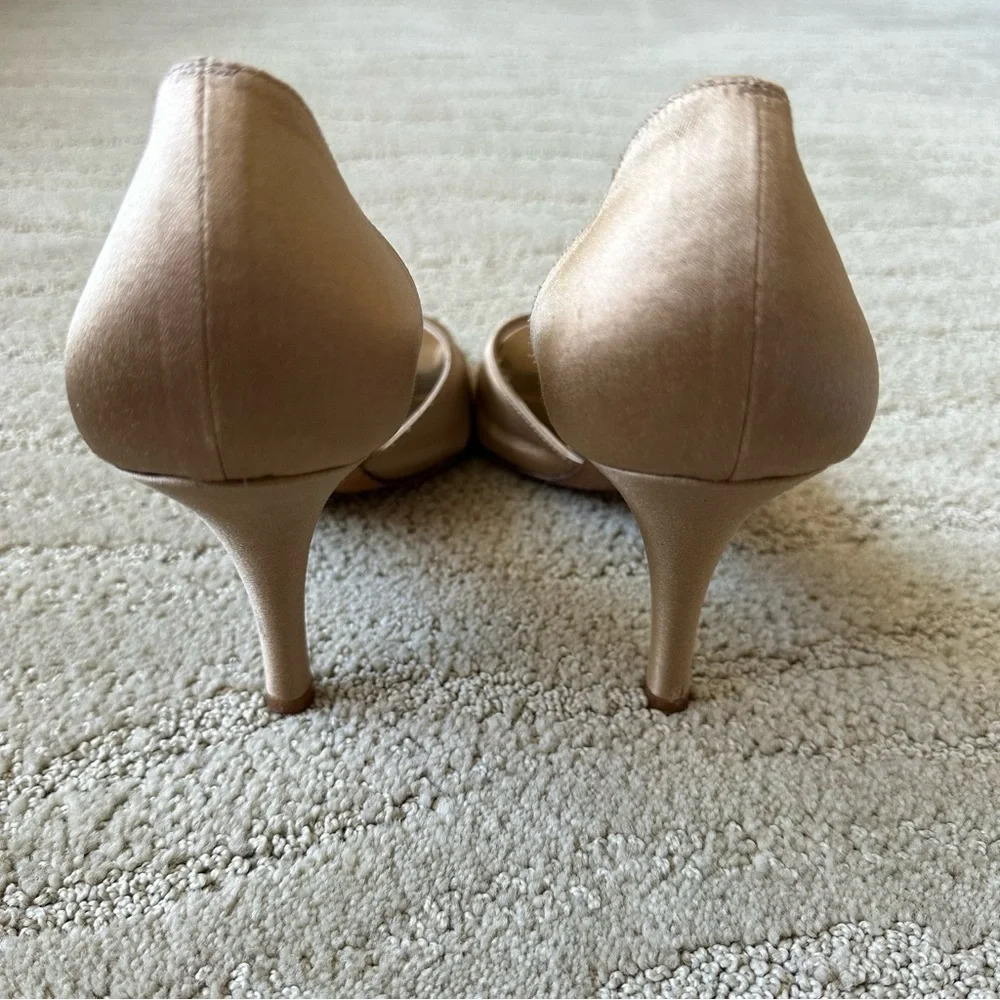 Stuart Weitzman Goodlife D’Orsay Jeweled Satin Open Toe Heel Pumps Sz Gold 8.5M